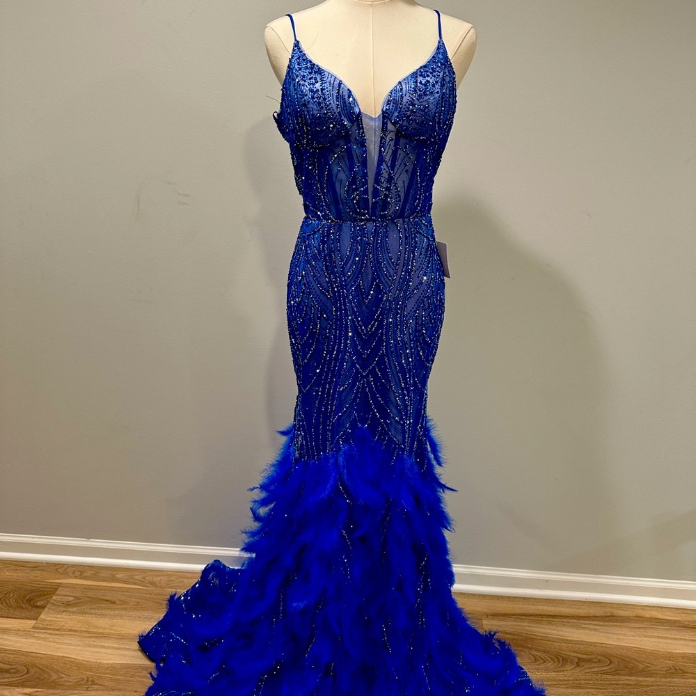 Special occasion • pageant • gown. Sz 8, brand new w/ tags gorgeous dress!